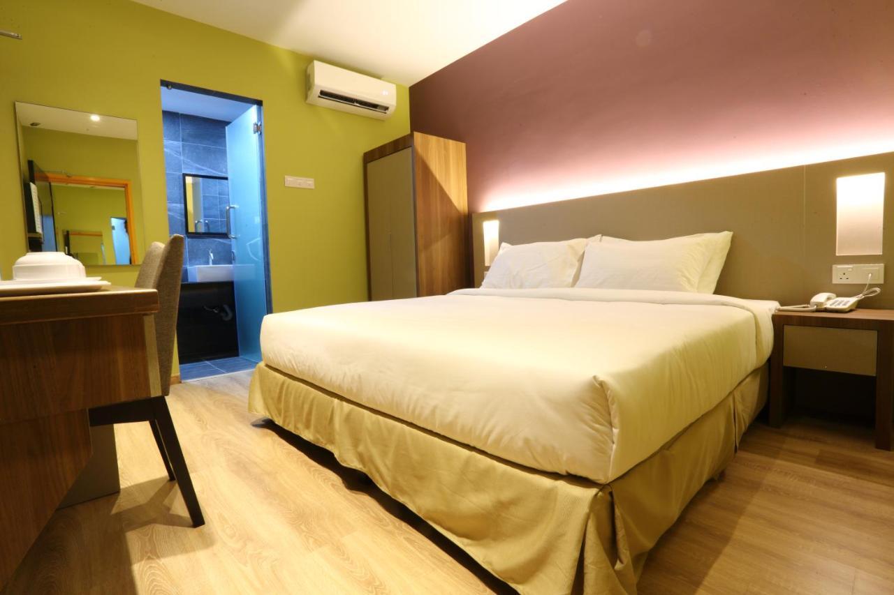 Capital O 9010 Yee Hotel Johor Bahru Luaran gambar
